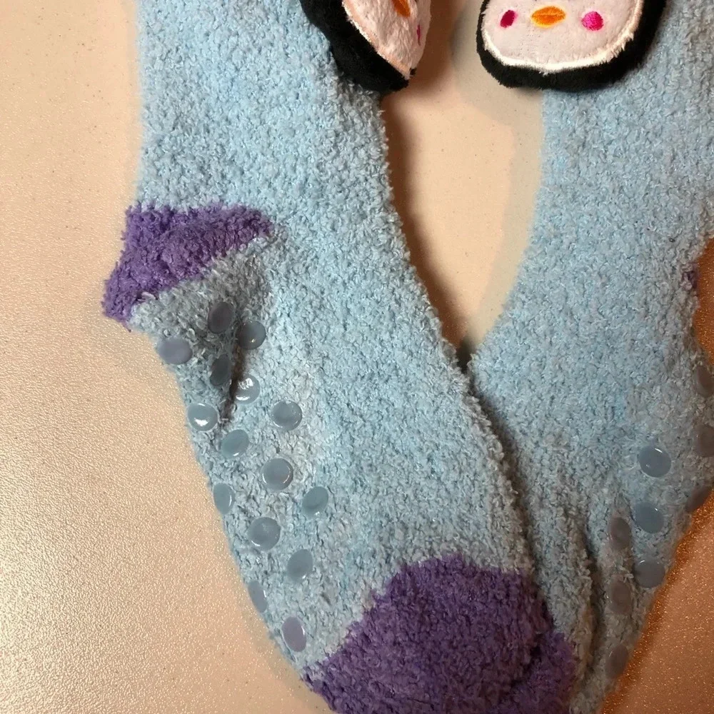 NWT Fuzzy Penguin Socks